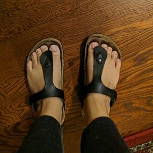 Birkenstock Gizeh Sandal - black size 8
